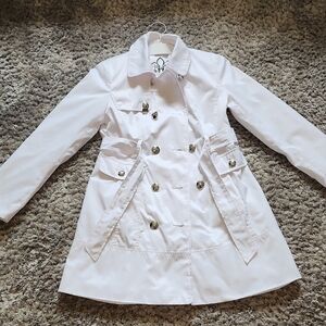Wome’n Trench Coat - Size M white color